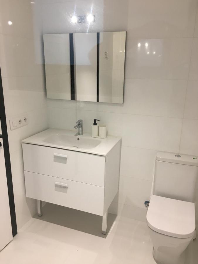 Loft De Diseno Con Balcon Lejlighed Figueres  Eksteriør billede