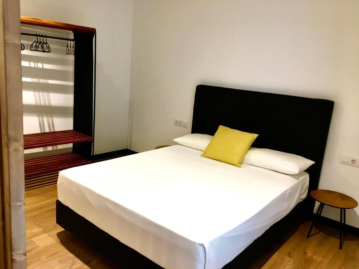 Loft De Diseno Con Balcon Lejlighed Figueres  Eksteriør billede